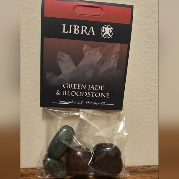 Libra Zodiac Green Jade and Bloodstone Set - Picture 1 of 2